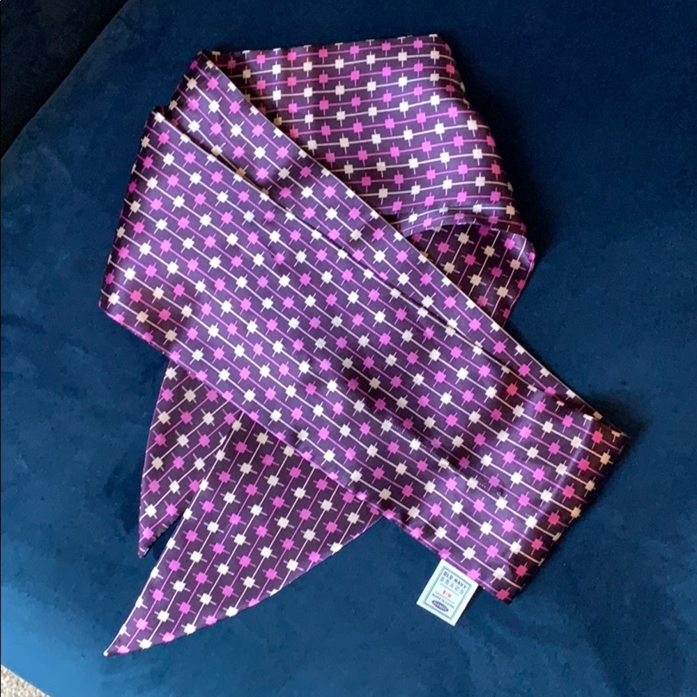 Silky scarf